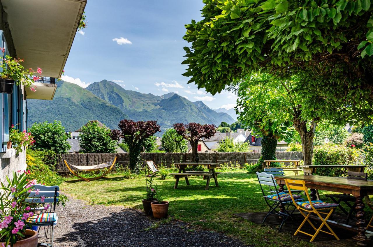 Pyrenees Cycling Lodge Saint-Savin  Екстер'єр фото