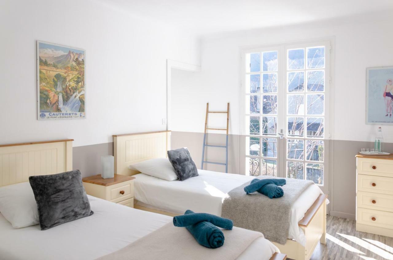 Pyrenees Cycling Lodge Saint-Savin  Екстер'єр фото