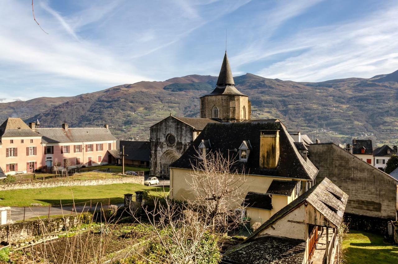 Pyrenees Cycling Lodge Saint-Savin  Екстер'єр фото