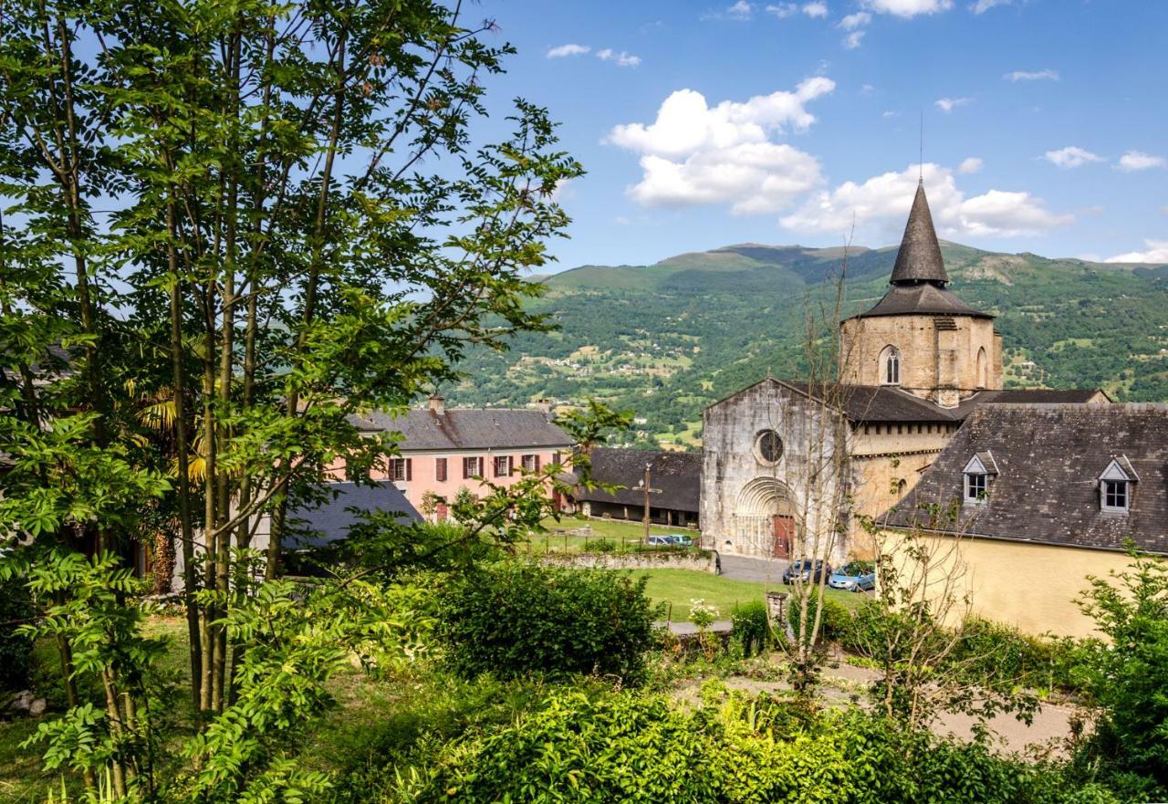 Pyrenees Cycling Lodge Saint-Savin  Екстер'єр фото